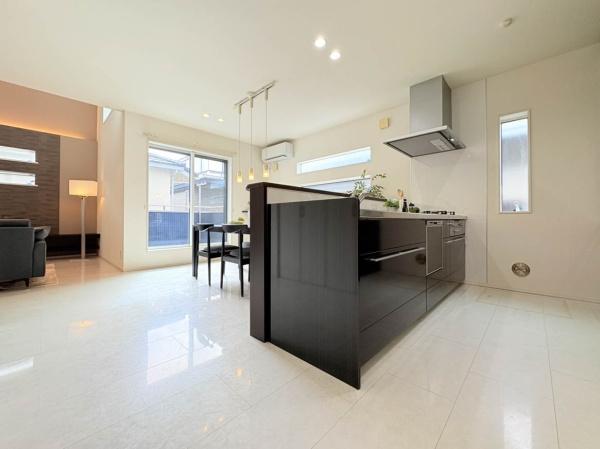 �_�ސ쌧���͌��s�����擌�����2���ڂ̒��È�ˌ��ẴL�b�`��