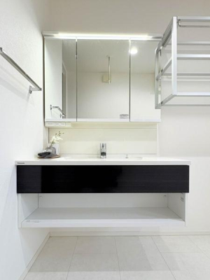 �_�ސ쌧���͌��s�����擌�����2���ڂ̒��È�ˌ��Ă̐��ʑ�E���ʏ�