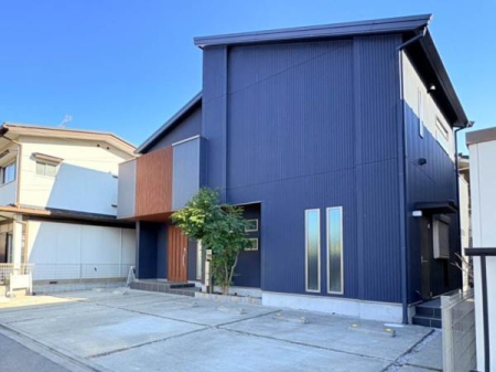 �_�ސ쌧���͌��s�����擌�����2���ڂ̒��È�ˌ��Ă̑O�ʓ��H�܂ތ��n�ʐ^