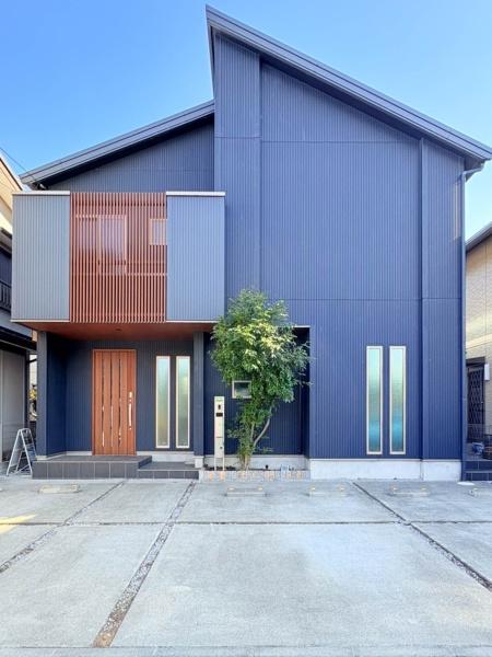 �_�ސ쌧���͌��s�����擌�����2���ڂ̒��È�ˌ��Ă̑O�ʓ��H�܂ތ��n�ʐ^