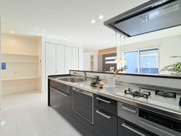 �_�ސ쌧���͌��s�����擌�����2���ڂ̒��È�ˌ��ẴL�b�`��