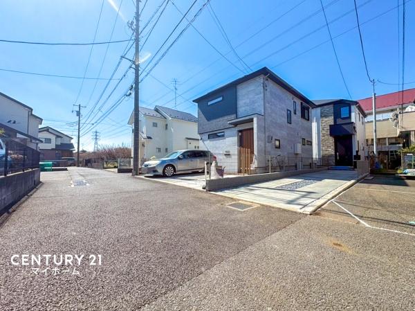 �_�ސ쌧��a�s��a�c�̐V�z��ˌ��Ă̑O�ʓ��H�܂ތ��n�ʐ^