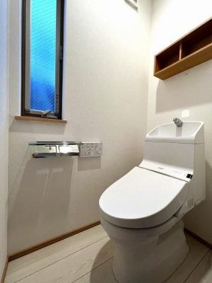 �_�ސ쌧���l�s�_�ސ��O�c�򒆒��̒��È�ˌ��Ẵg�C��