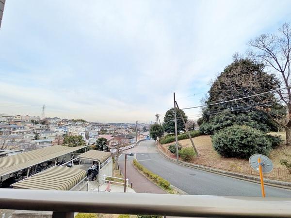 �_�ސ쌧���l�s�ۓy�P�J�敧�����̒��Ã}���V�����̏Z�˂���̒��]�ʐ^