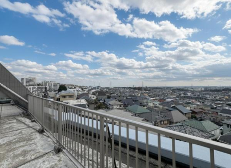 �_�ސ쌧���s�����扤�T����1���ڂ̒��Ã}���V�����̏Z�˂���̒��]�ʐ^