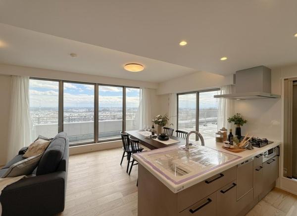 �_�ސ쌧���s�����扤�T����1���ڂ̒��Ã}���V�����̃��r���O