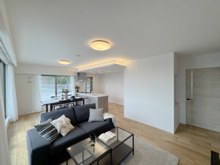 �_�ސ쌧���s�����扤�T����1���ڂ̒��Ã}���V�����̃��r���O