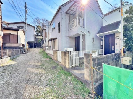 �_�ސ쌧���l�s�_�ސ��_�V�ؑ�̒��È�ˌ��Ă̑O�ʓ��H�܂ތ��n�ʐ^