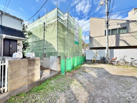 �_�ސ쌧���l�s�_�ސ��_�V�ؑ�̒��È�ˌ��Ă̑O�ʓ��H�܂ތ��n�ʐ^