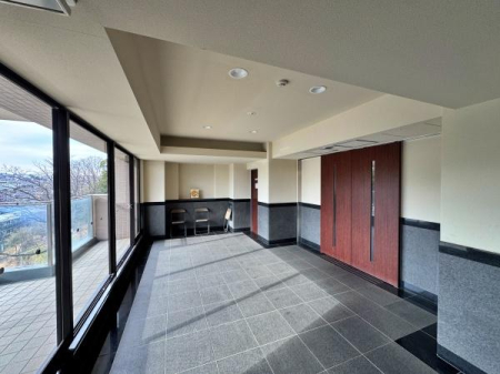 �_�ސ쌧���s������O�c1���ڂ̒��Ã}���V�����̃G���g�����X