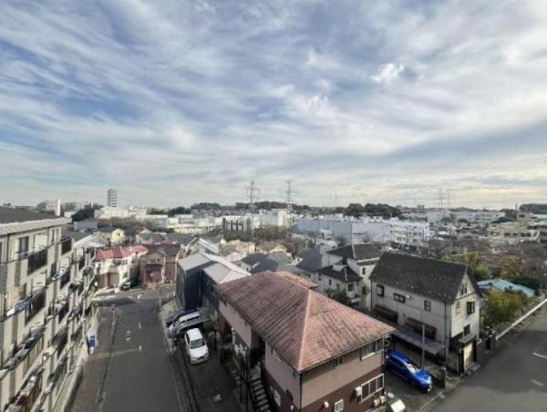 �����s���c�s����6���ڂ̒��Ã}���V�����̏Z�˂���̒��]�ʐ^