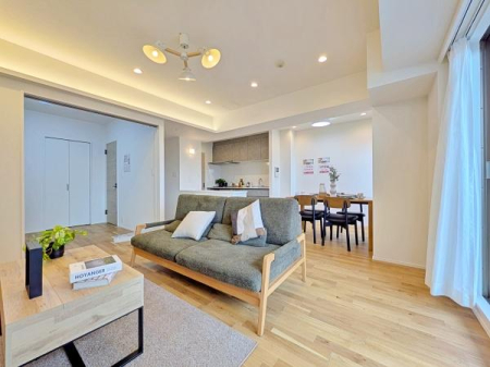 �_�ސ쌧���s�K��ˎ�4���ڂ̒��Ã}���V�����̃��r���O