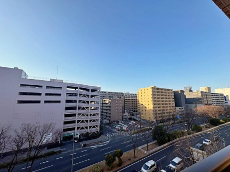 �_�ސ쌧���l�s�`�k��V���l1���ڂ̒��Ã}���V�����̏Z�˂���̒��]�ʐ^