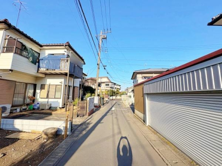 �_�ސ쌧��a�s��ъ�8���ڂ̓y�n�̑O�ʓ��H�܂ތ��n�ʐ^