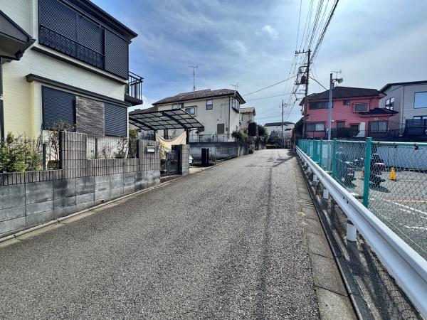 �����s���c�s�{���c�̓y�n�̑O�ʓ��H�܂ތ��n�ʐ^