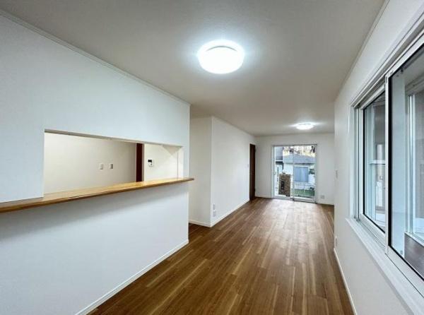 �����s���c�s�R�蒬�̒��È�ˌ��Ẵ��r���O