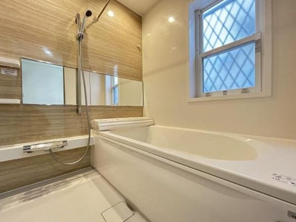 �����s���c�s�R�蒬�̒��È�ˌ��Ă̗���