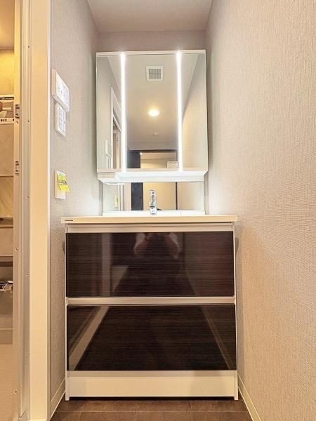 �_�ސ쌧��a�s����1���ڂ̒��Ã}���V�����̐��ʑ�E���ʏ�