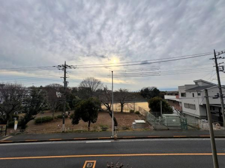 �_�ސ쌧��a�s����1���ڂ̒��Ã}���V�����̏Z�˂���̒��]�ʐ^