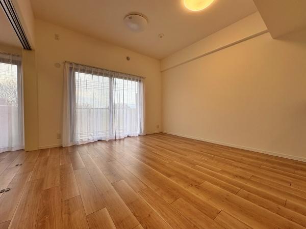 �_�ސ쌧��a�s����1���ڂ̒��Ã}���V�����̃��r���O