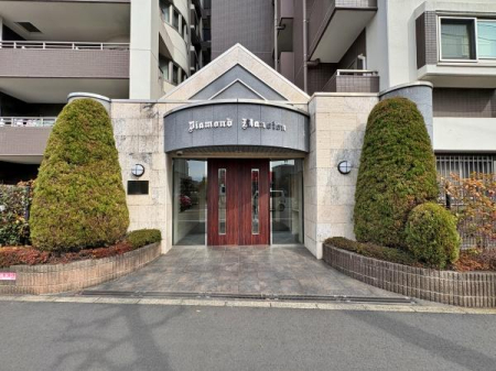 �_�ސ쌧��a�s���ߊԂ̒��Ã}���V�����̂��̑����n