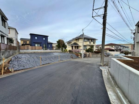 �_�ސ쌧���l�s�t��|���u�̓y�n�̑O�ʓ��H�܂ތ��n�ʐ^