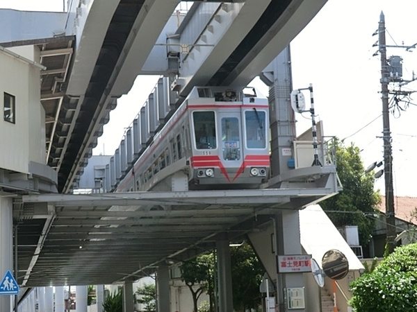 �_�ސ쌧���q�s��D4���ڂ̐V�z��ˌ��Ă̎��ӊ�