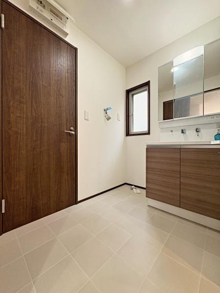 �_�ސ쌧���Ԏs����2���ڂ̒��È�ˌ��Ă̐��ʑ�E���ʏ�