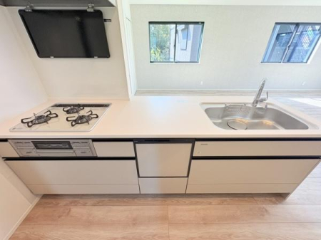 �_�ސ쌧���l�s�h��c�J���̐V�z��ˌ��ẴL�b�`��