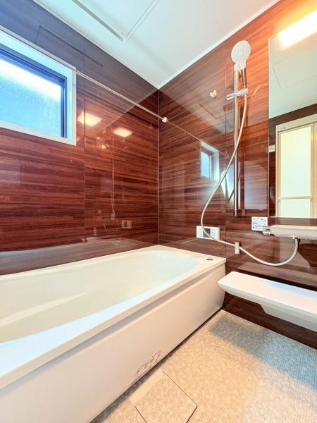 �_�ސ쌧���l�s�h��c�J���̐V�z��ˌ��Ă̗���