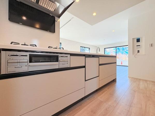 �_�ސ쌧���l�s�h��c�J���̐V�z��ˌ��ẴL�b�`��