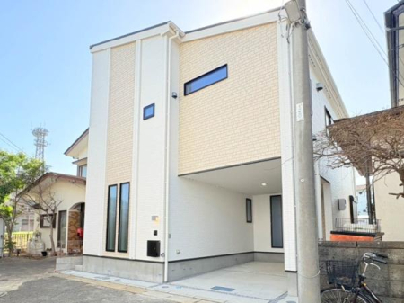 �_�ސ쌧���s���Ë���P�u�̐V�z��ˌ��Ă̑O�ʓ��H�܂ތ��n�ʐ^