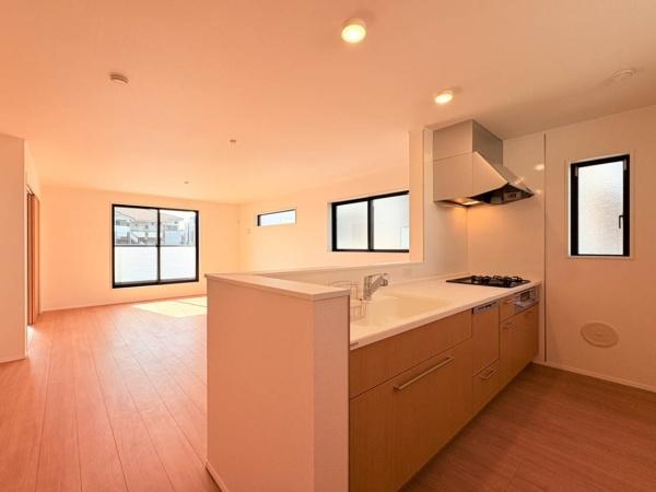 �_�ސ쌧���s���Ë���P�u�̐V�z��ˌ��ẴL�b�`��