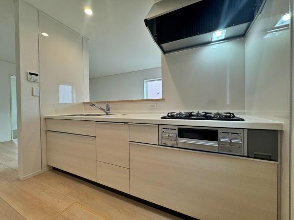 �_�ސ쌧���l�s�t��s�P�����̐V�z��ˌ��ẴL�b�`��