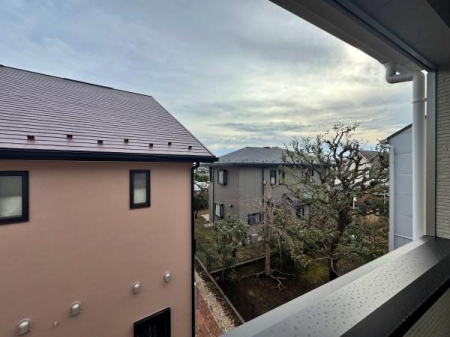 �_�ސ쌧���l�s�t��s�P�����̐V�z��ˌ��Ă̏Z�˂���̒��]�ʐ^