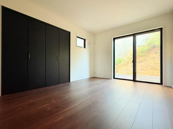 �_�ސ쌧���l�s���V�����̐V�z��ˌ��Ă̗m��