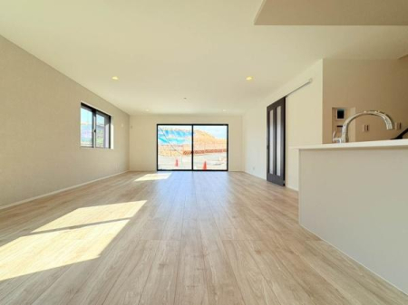 �_�ސ쌧���l�s�h��c�J���̐V�z��ˌ��Ẵ��r���O