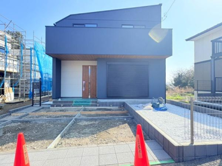 �_�ސ쌧���l�s�h��c�J���̐V�z��ˌ��Ă̑O�ʓ��H�܂ތ��n�ʐ^