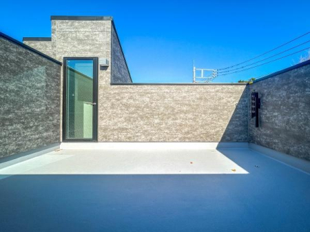 �_�ސ쌧���l�s����{�q�Ԗ�̐V�z��ˌ��Ă̌��n�O�ώʐ^