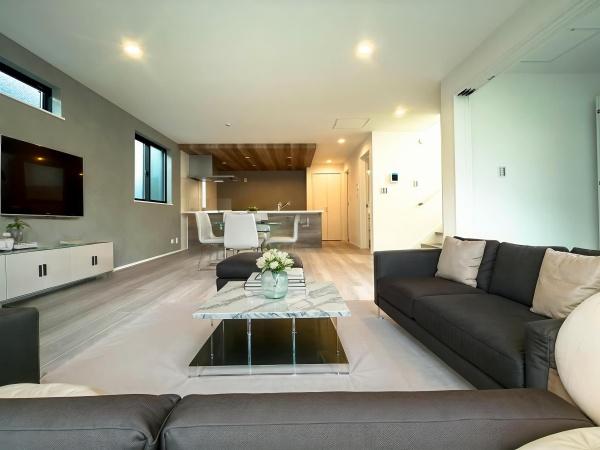 �_�ސ쌧���l�s����{�q�Ԗ�̐V�z��ˌ��Ẵ��r���O