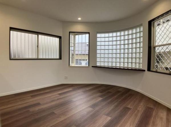 �_�ސ쌧���l�s�`������5���ڂ̒��È�ˌ��Ẵ��r���O