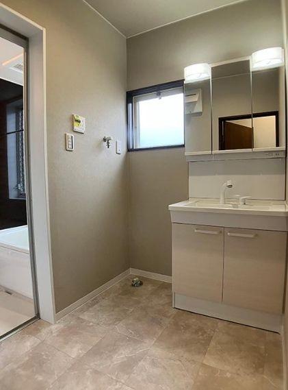 �_�ސ쌧���l�s�`������5���ڂ̒��È�ˌ��Ă̐��ʑ�E���ʏ�