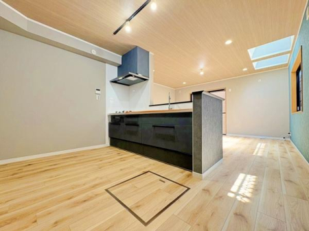 �_�ސ쌧���l�s�ߌ��掂�q�P�J1���ڂ̒��È�ˌ��ẴL�b�`��