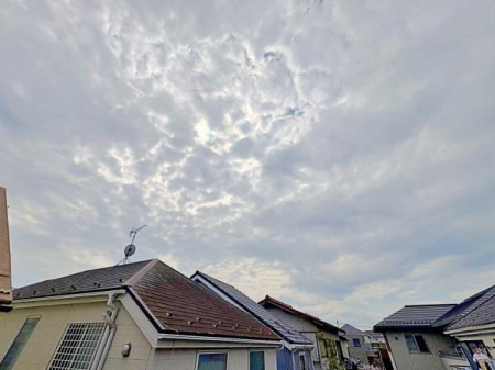 �_�ސ쌧���l�s�����\����ʂ̐V�z��ˌ��Ă̑O�ʓ��H�܂ތ��n�ʐ^