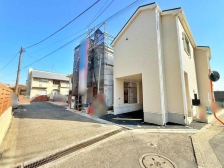 神奈川県横浜市港南区野庭町の新築一戸建ての現地外観写真