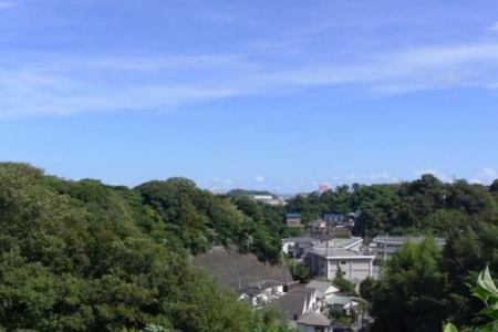 �_�ސ쌧���{��s�Ó���6���ڂ̒��È�ˌ��Ă̏Z�˂���̒��]�ʐ^