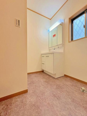 �_�ސ쌧���l�s���Z�c��4���ڂ̒��È�ˌ��Ă̐��ʑ�E���ʏ�