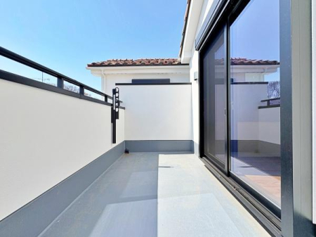 �����s���c�J��m7���ڂ̐V�z��ˌ��Ẵo���R�j�[