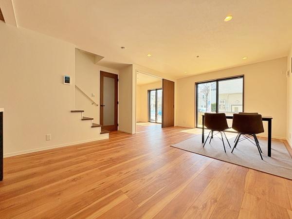 �����s���c�J��m7���ڂ̐V�z��ˌ��Ẵ��r���O