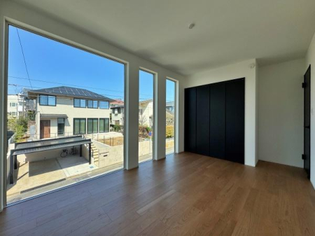 �_�ސ쌧����s�А��R1���ڂ̐V�z��ˌ��Ă̐Q��